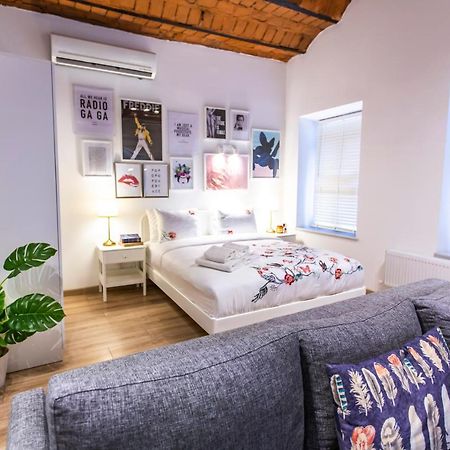 Flats Company Ajda Apartment Istanbul Bagian luar foto